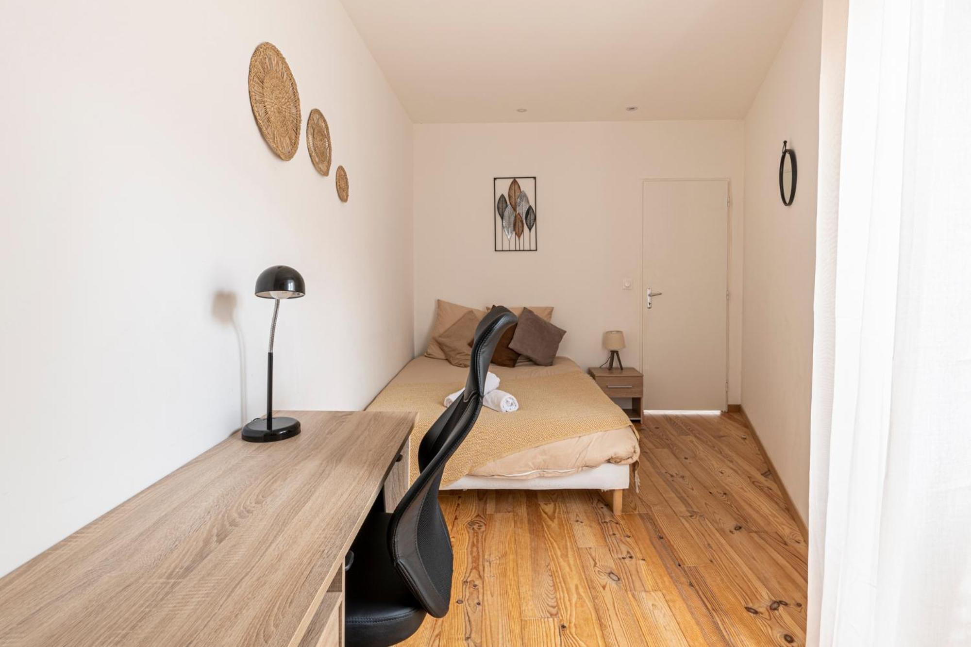 Ferienwohnung Le Douillet Bearnais Pau Exterior foto